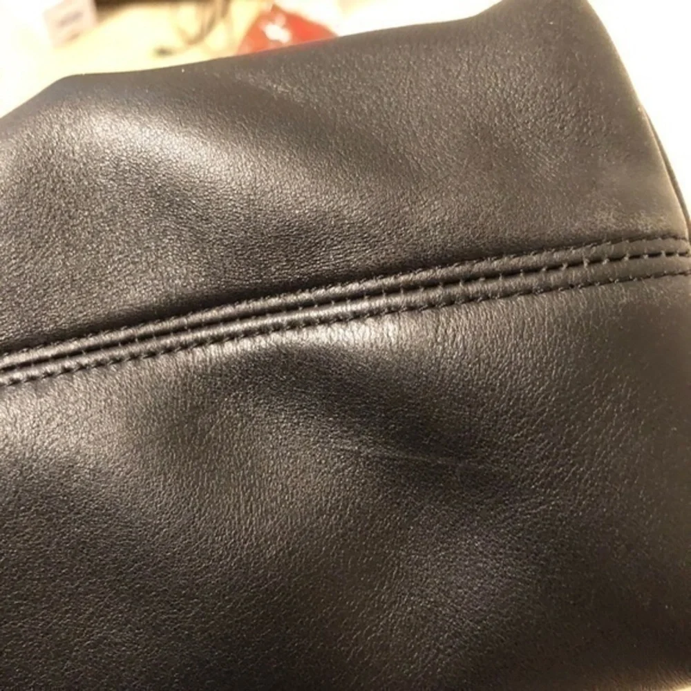 COACH Vintage black leather bag nickel hardware